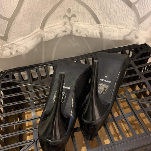 Shoes - Picture 2 of 2